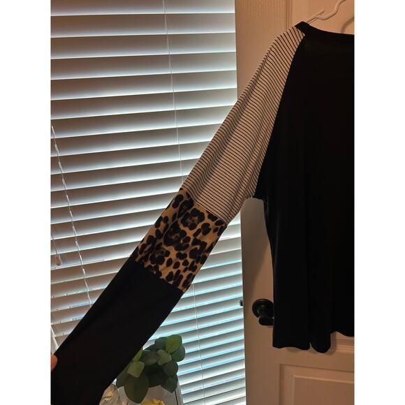 Long Sleeve Pullover Knit Top So Soft Animal Print Leopard Striped - Picture 4 of 6